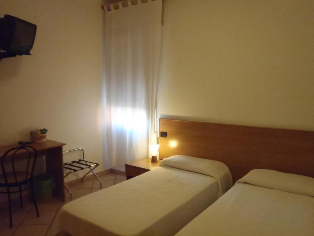 Albergo Pizzeria Sole San Giovanni Lupatoto Extérieur photo