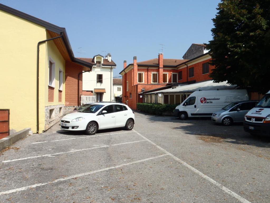 Albergo Pizzeria Sole San Giovanni Lupatoto Extérieur photo