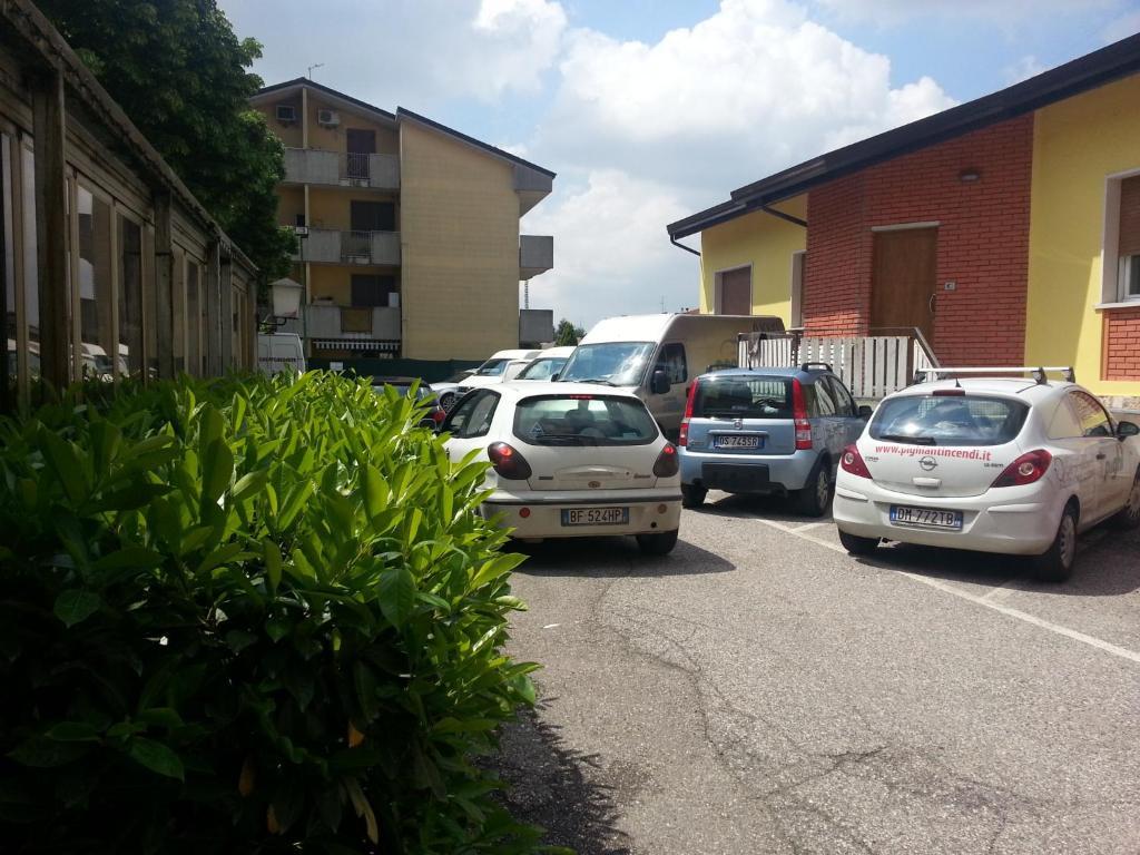 Albergo Pizzeria Sole San Giovanni Lupatoto Extérieur photo